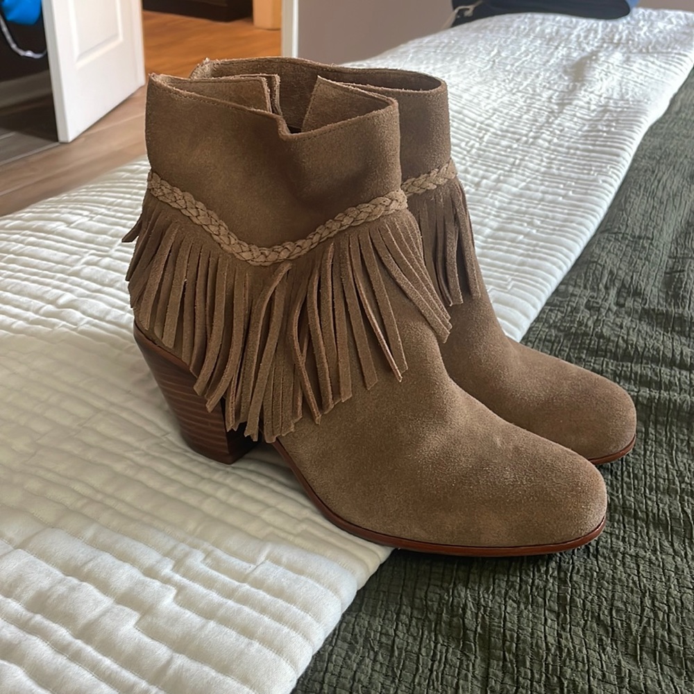 Gianni Bini Fringe booties